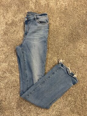 American Eagle Outfitters Light Wash Bootcut Jeans with Frayed Hem
